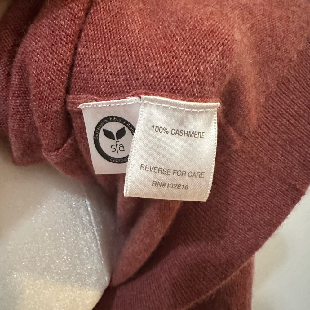 Garnet Hill cashmere sweater - Picture 3 of 6